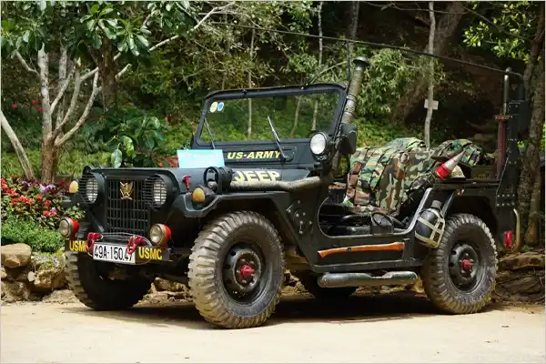 Black Jeep Wrangler