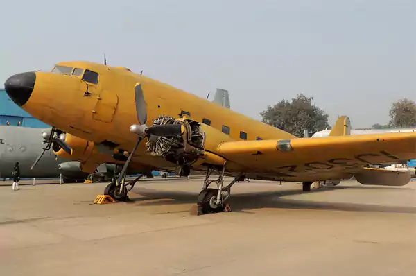 Douglas C 47 IJ 302