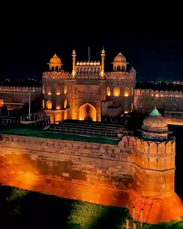 Night view of Red Fort