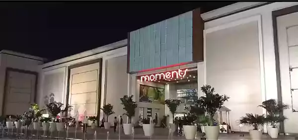 Moments Mall