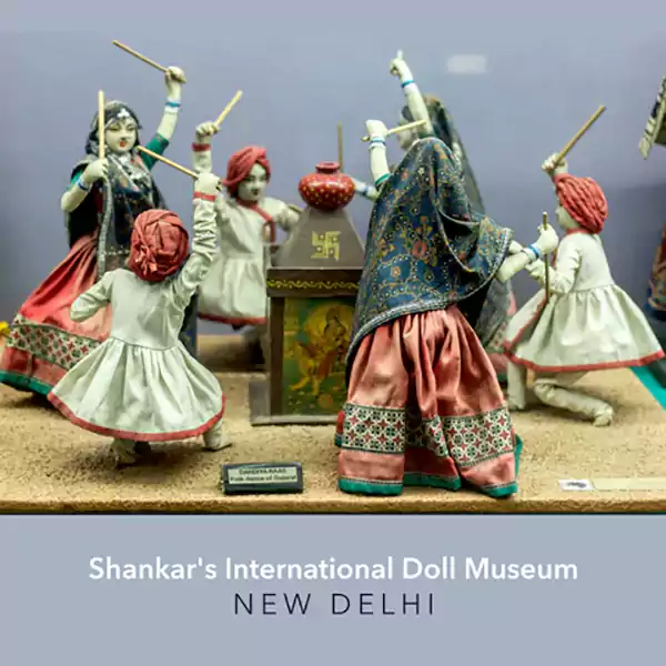 Themed exhibit at the doll museum