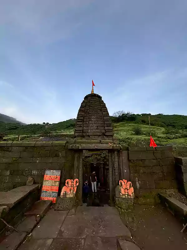 Harishchandra Temple c