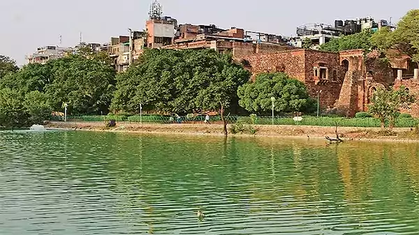 Hauz-Khas-Water-Reservoir