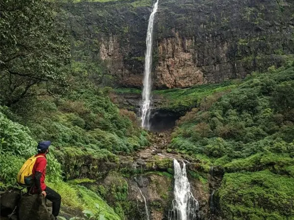 Nanemachi Waterfall Distance