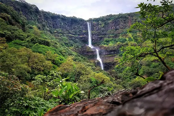 Nanemachi-Waterfall-Trek