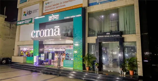 Croma outlet in Rajouri Market