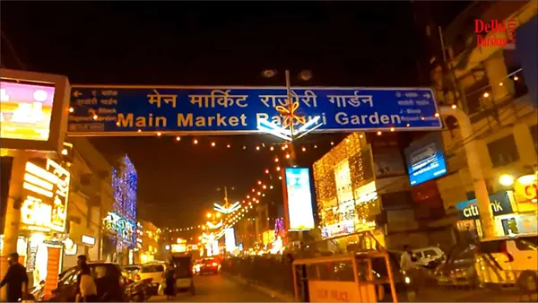 Rajouri Garden Market Delhi - Timings, Attraction & Things to Do