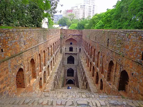 Agrasen ki baoli-photos