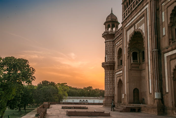 Safdarjung-Tomb-Photos