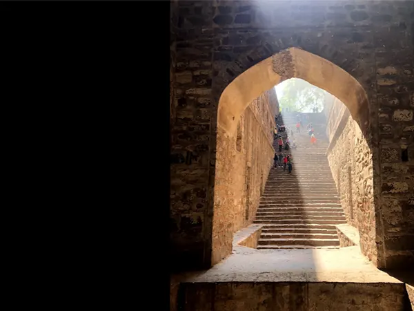 agrasen ki baoli history