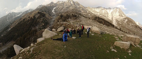 Laka Glacier trek