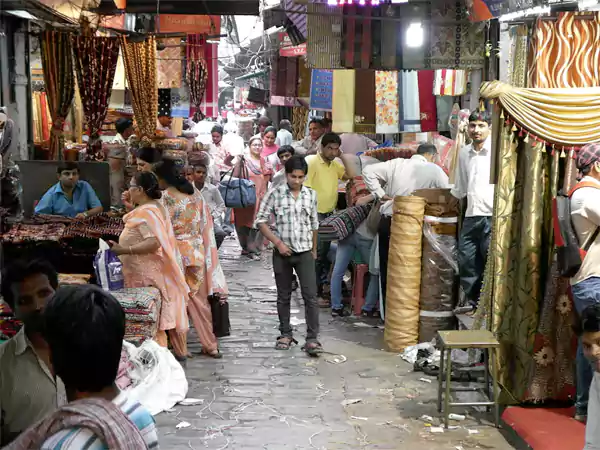 Chandni Chowk Cloth Market