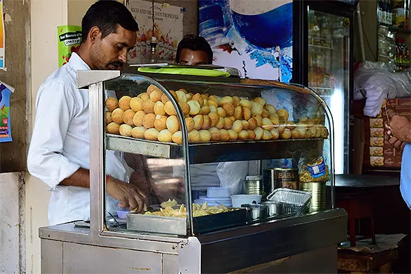 Alaknanda-Market-Shops