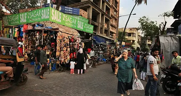 Bandra Hill Road Market closed on which day