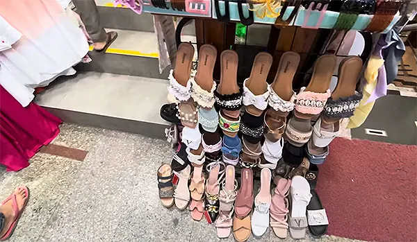 Footwear in GK M Block Market