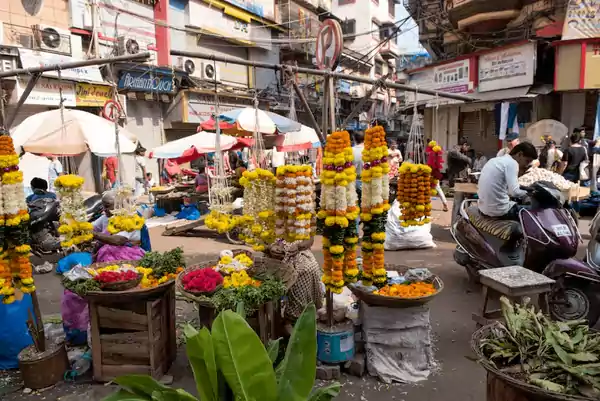 Bhuleshwar Market open today