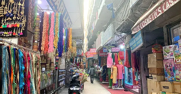 Indira-Market-Noida