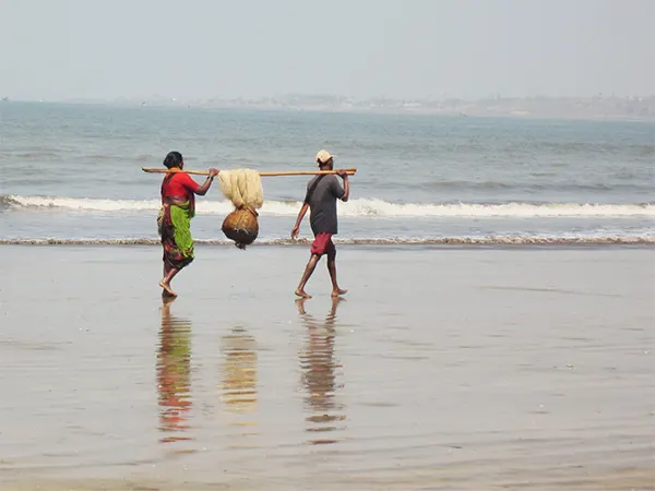 Local fishers at Juhu